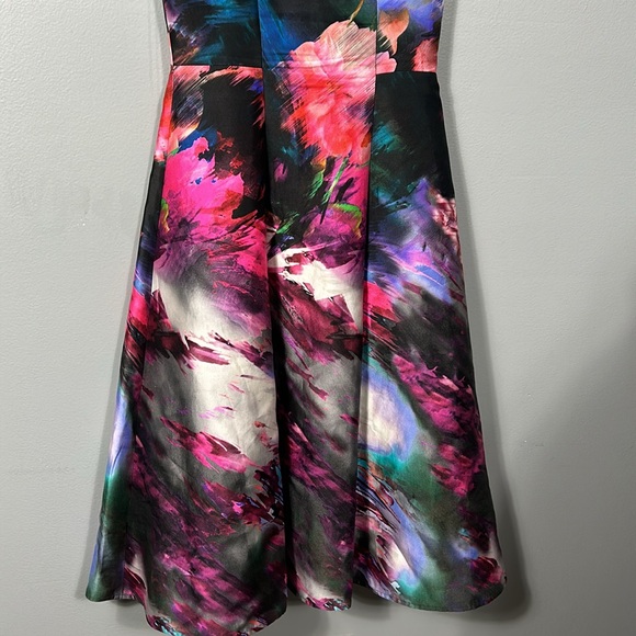 St. John Silk Cotton Printed Midi Length Colorful Fit and Flare Dress size 2 - Picture 6 of 15